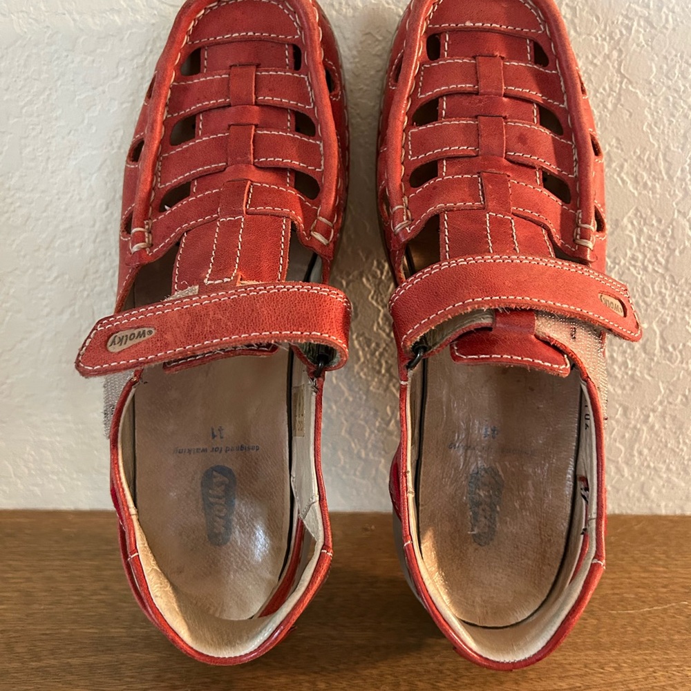 Wolky comfort sandals closed toe